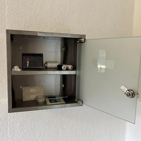 Habitación en casa particular Hyggeligt Vaerelse Med Faelles Opholdsrum Og Toilet